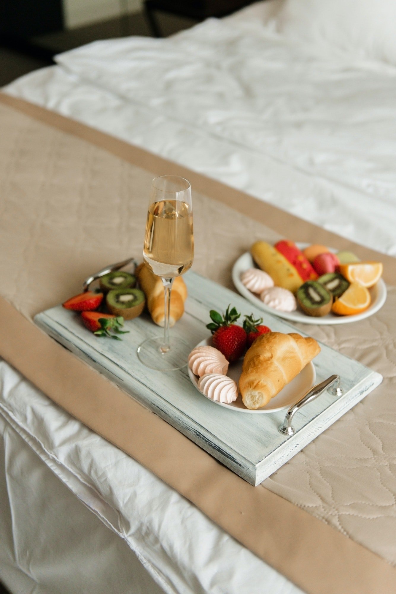 BREAKFAST IN BED AT THE HOTEL - DEWI SRI VILLA